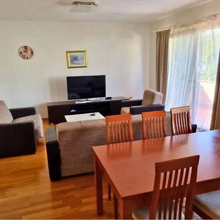 Miro Apartment *